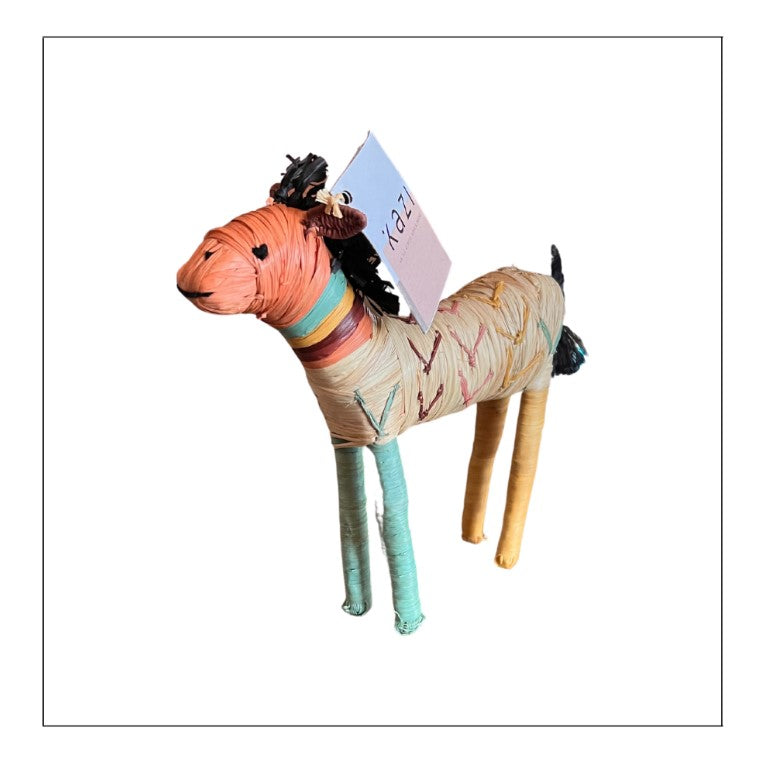 Decorative Sculptures & Figurines