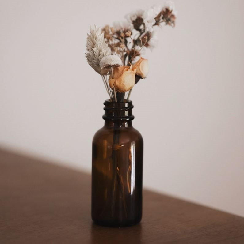 Diffusing Aphrodite Oil Blend and Flowers Set