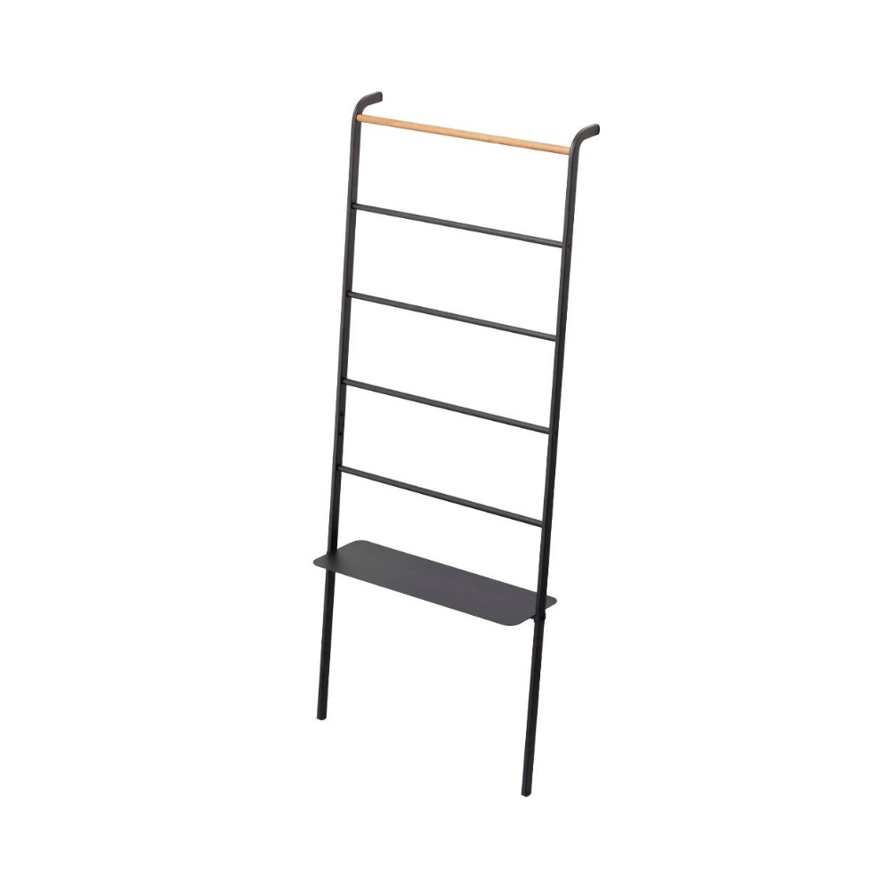 Leaning Ladder With Shelf