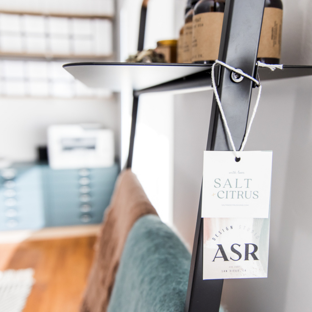 Leaning Ladder With Shelf